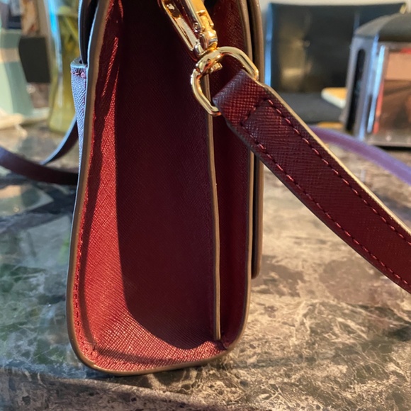 Tory Burch Saffiano Leather Emerson Oxblood Bag - BRAND NEW - Picture 2 of 4